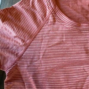 Lulu Lemon women’s short sleeve